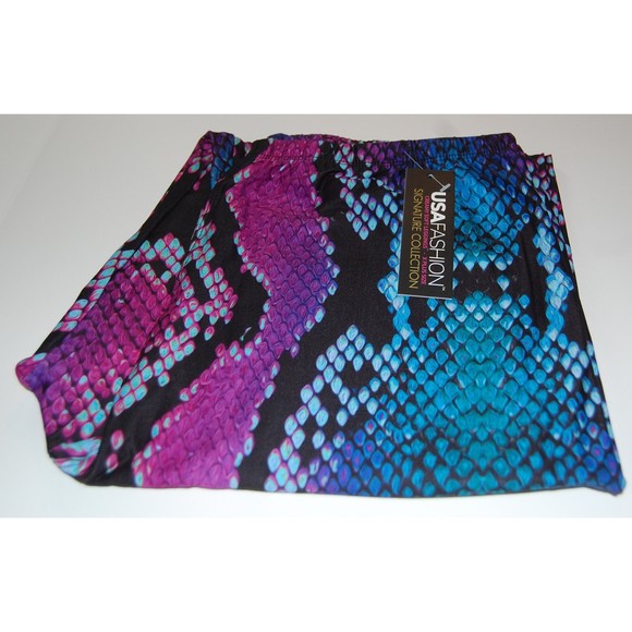 Reg One Size Creamy soft pink and blue snakeskin leggings | Snakeskin leggings - Picture 6 of 9